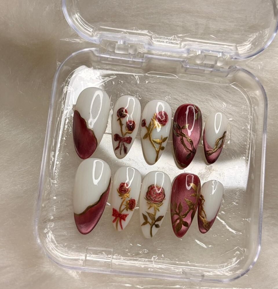rose cat eye